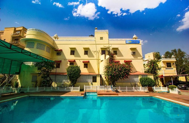 Hotel Sugan Niwas Palace