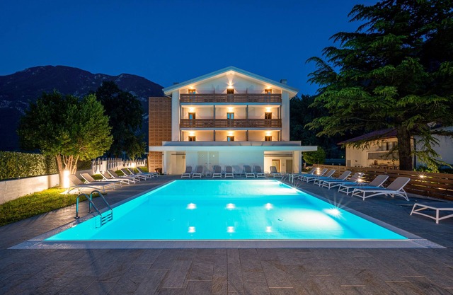Hotel Trilago