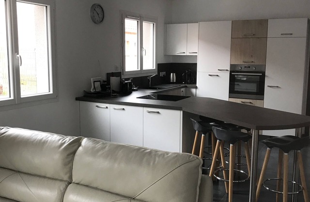 house 5 minutes from the city center, and 10 minutes from a greenway accessible to all!