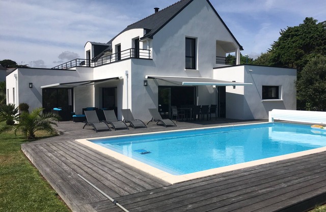 House 8 pers. Heated swimming pool. LE POULDU. CLOHARS-CARNOET
