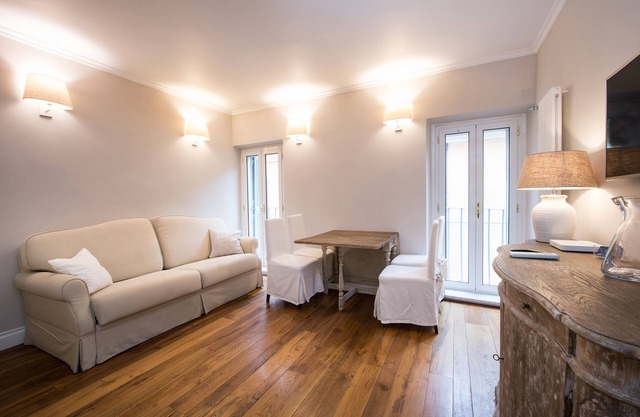 House Belsiana light dwells in the heart of Rome