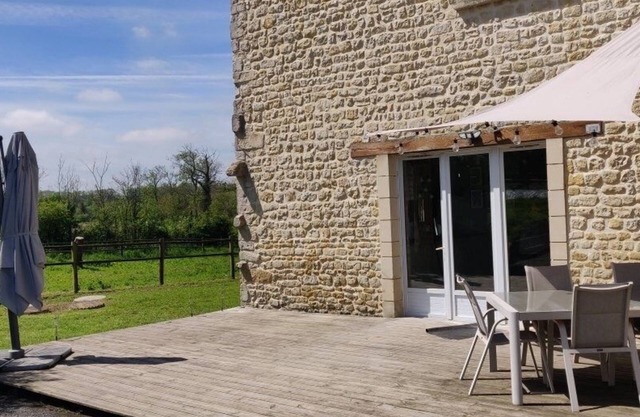 House in the countryside near Omaha Beach! Pets allowed