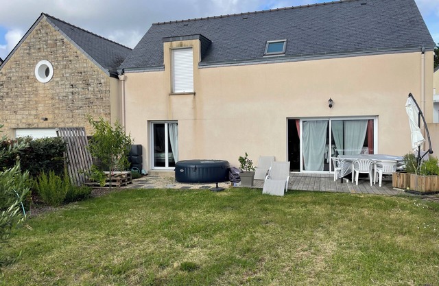 House renting Theix