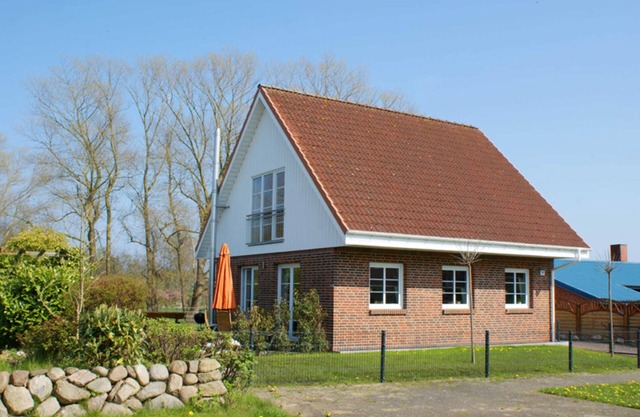 House sound of the sea