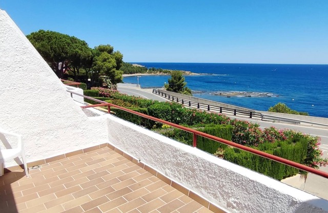 House with fantastic sea views