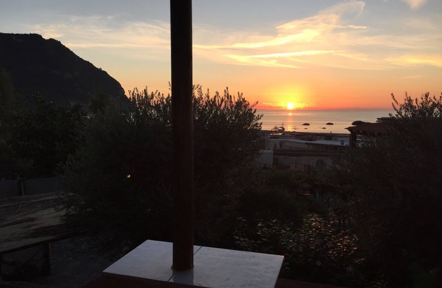 House with pool 100m from the sea, 500m from the spa of Poseidon.