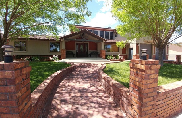 Huge Home With Panoramic Breathtaking Views/4 Master Suites/5200 SF/Sleeps 24