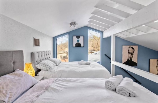 Huge Private Villa near Downtown - 12 Real Beds