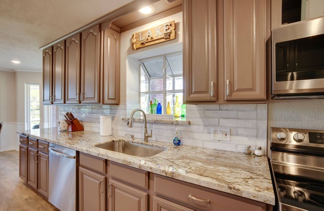 Huntsville Home w/Boat Dock on Trinity River!