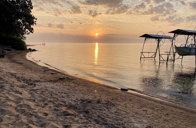 Huron To Something Au Gres MI Beach House