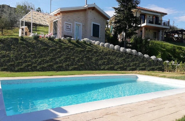 I Tre Laghi Sant'Andrea Cottage - Sleeps 8 in winter and 10 in summer