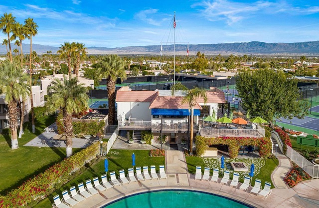 Iconic Shadow Mountain Resort | Tennis | Celebrity playground with stunning views & prime location!