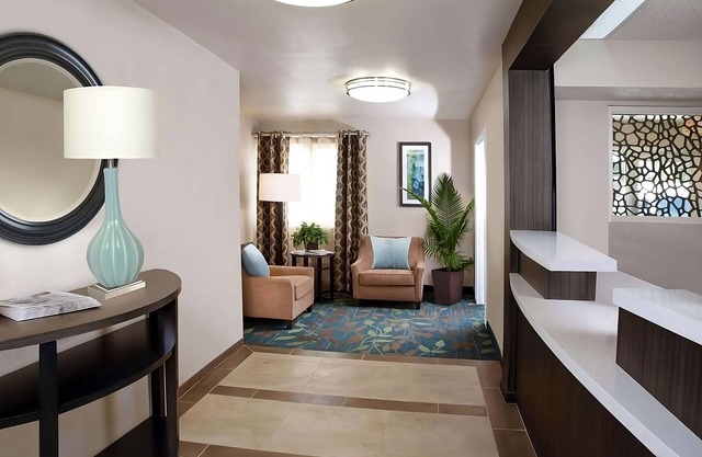 Ideal for Nature Lovers! 2 Pet-friendly Units, Near Fort Worth Botanic Garden!