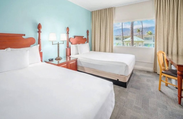 Ideal Hawaii Family Vacation! 2 Spacious Garden View Rooms | Pool + Fireplace