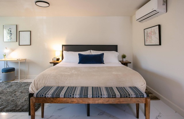 Ideal stopover location right off I-5, nestled in a scenic area by the Rogue River. Enjoy the peaceful sounds of the river while having quick access to major travel routes and nearby towns.