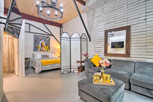 Ideally Located Vacation Rental Studio in Laredo!