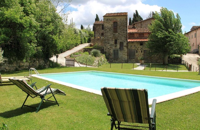 Idyllic Tuscan Hideaway with Pool and spa