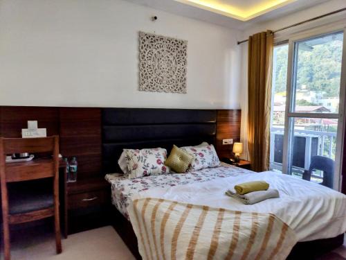 Ima Ganga Hotel - Aesthetic, Quite Mountain View Rooms with netflix, free airport pickup for 7 or more nights booking
