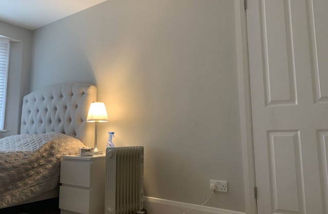 Immaculate 4 bedroom house, Near central London