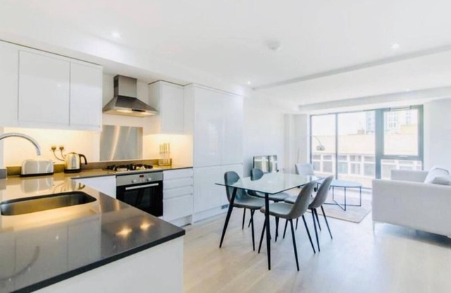 Impeccable 1-Bed Apartment in London