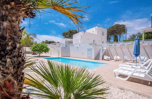 IN AVOLA, BETWEEN NOTO AND SIRACUSA, NEW VILLA WITH PRIVATE POOL
