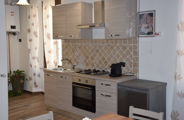 In the heart of Caprarola cozy apartment within walking distance of all services
