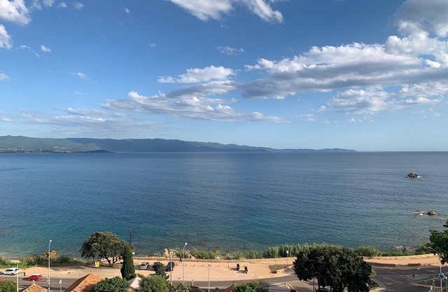 Incredible sea view - close to the beach - F3 - sleeps 5 - Route des sanguinaires