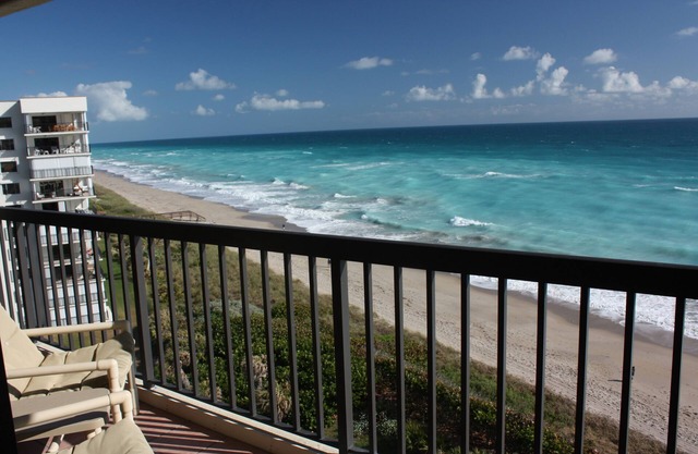 Incredible Unobstructed Ocean views from beachfront condo