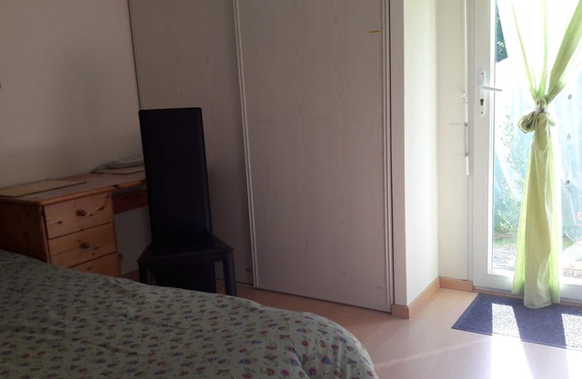 Independent quiet room