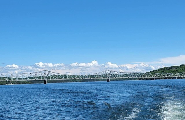 Indoor Pool at Beautiful Table Rock Lake Condo 2bd 2ba Only 20 min to SDC