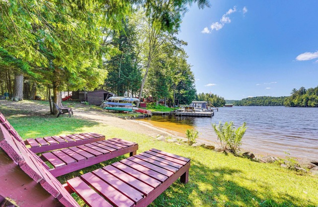 Inlet Lakefront Home: Private Dock & Beach Access!