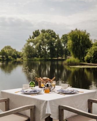 Inn on the Lake