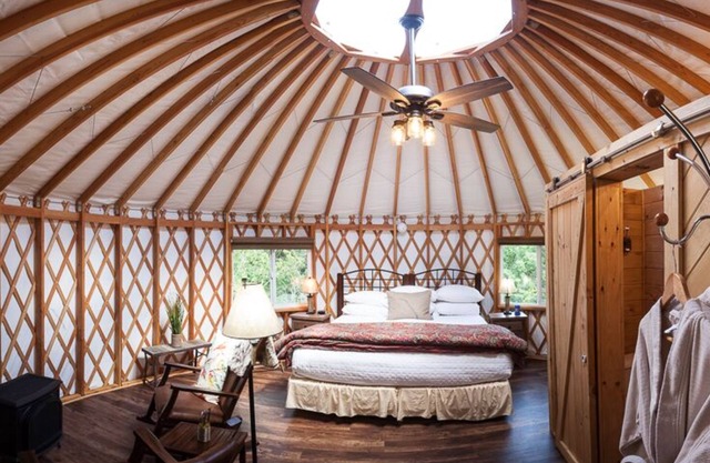 Inn & Spa at Cedar Falls Katydid Yurt