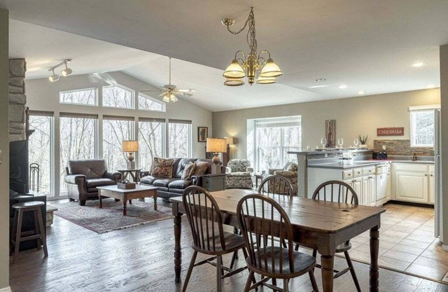 Innsbrook Woodland View Home