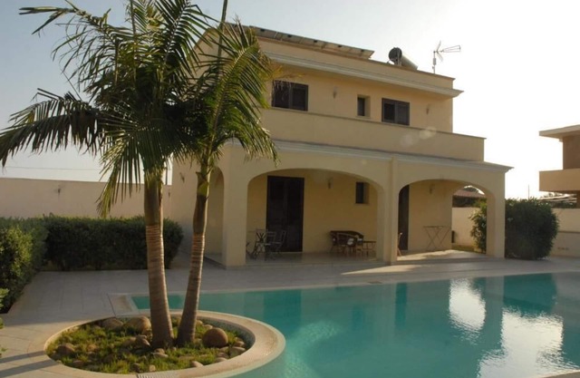 Intero Residence in esclusiva con piscina privata vicino la spiaggiadiTonnarella