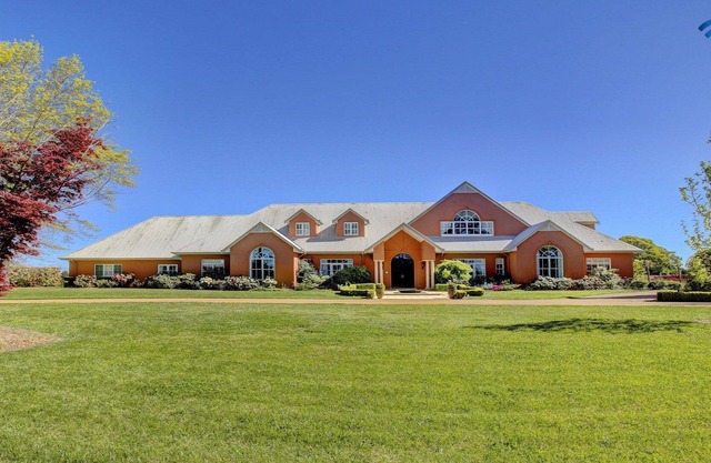 Iona Park - quintessential highlands estate