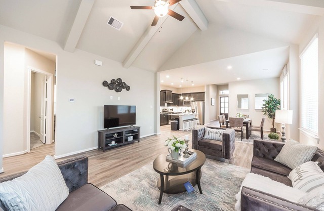 Ironwood Elegance: Luxurious Retreat in a Serene Mountain Paradise #41016