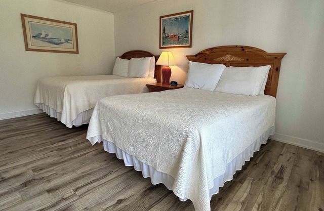 Island Inn - Studio Suite - 13D - Dog-friendly - Oak Bluffs, MA
