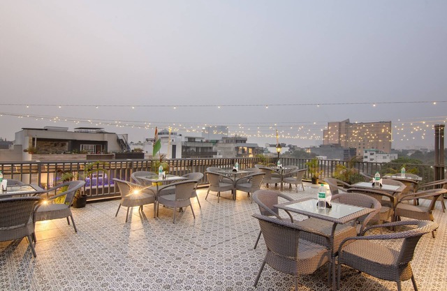 Itsy Hotels NV, Sushant Lok