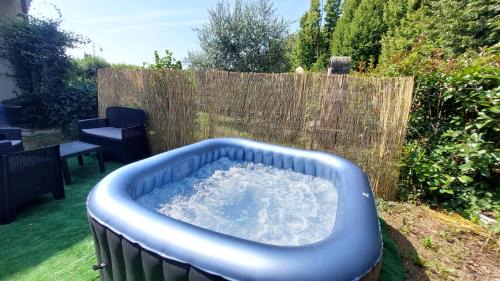 Jacuzzi e Giardino - 10 minuti dal lago maggiore