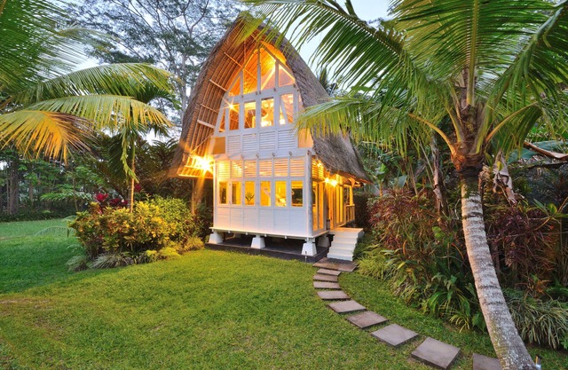 JENDELA DI BALI near UBUD | "An astonishing adventure" "A Hollywood set" | *