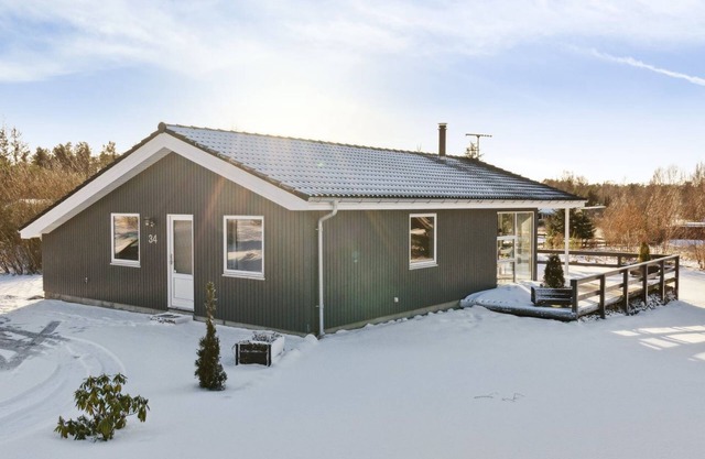 "Joar" - 6.5km from the sea by Interhome