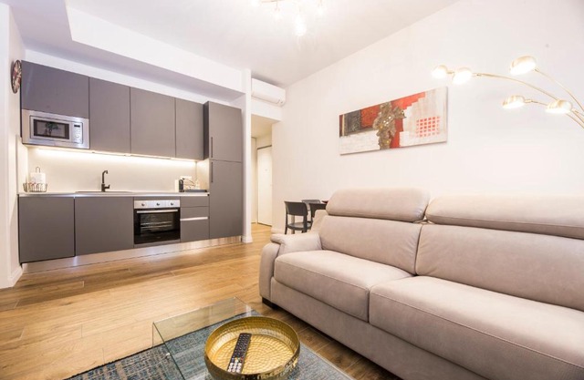 JOIVY Chic apartments in Piazza Dante, Genoa
