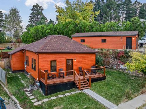 JoLee Pines, Close to Attractions, Great View