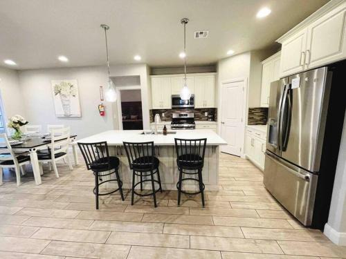 Journey's End Near Zion Pool, Hot Tub