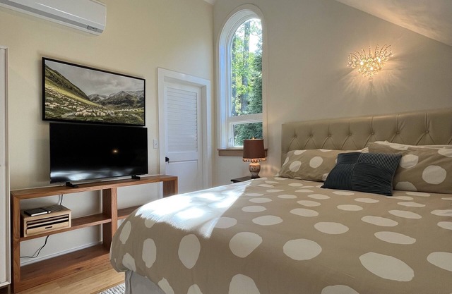 Jubilee Carriage House