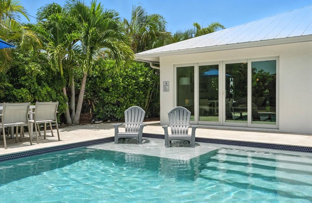 Juniper Presents: Pool Paradise w/Spa – Outdoor Living + Close to Beach & Shops