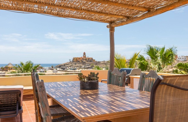 Just steps from the Beach; Panoramic ocean views from private rooftop balcony!