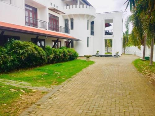 Kamatha Hotel & Restaurant