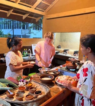 Kandyan Hut Cooking Classes